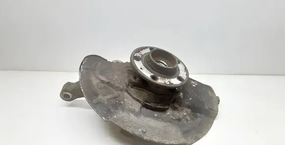 Volvo XC90 Front wheel hub spindle knuckle