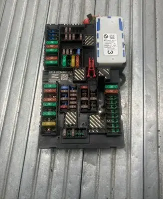 BMW 3 G20 G21 Fuse box set 8734161 P00166268AE