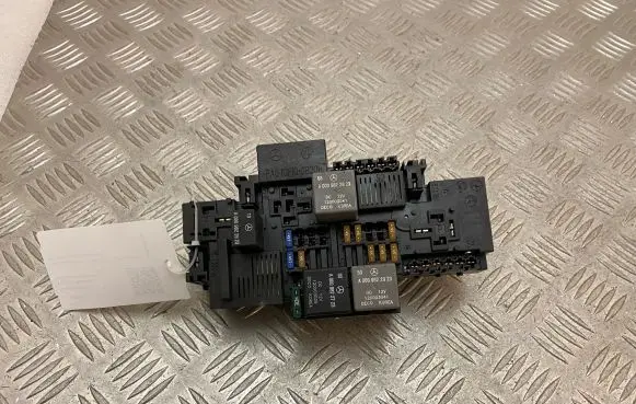 Mercedes-Benz C W205 Fuse module A2229063202