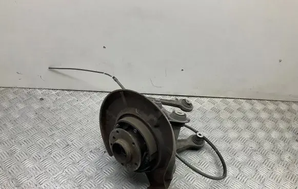 BMW 5 E60 E61 Rear wheel hub 6760954 31216760954