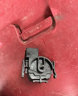 Opel Zafira A Ignition lock contact 90589314 09115863