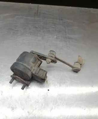 Mercedes-Benz CLK A208 C208 Headlight/headlamp level sensor 0105427517