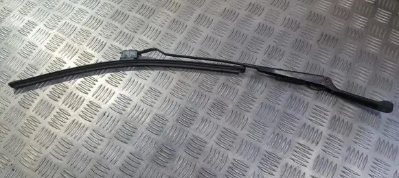 Opel Vectra B Front wiper blade arm gm90504174 90504174