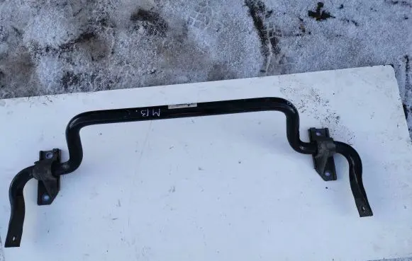 Mercedes-Benz C W205 Front anti-roll bar/sway bar A2053230465 0180628