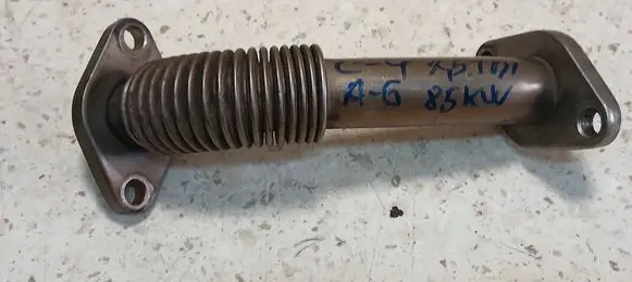 Audi 100 S4 C4 EGR valve line/pipe/hose 046131525E