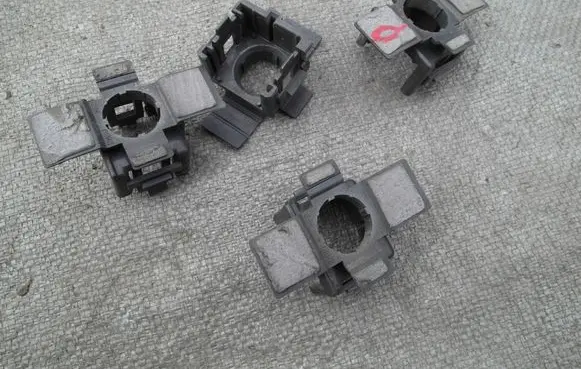 Lexus LS 460 - 600H Front parking sensor holder (PDC) 133mih8