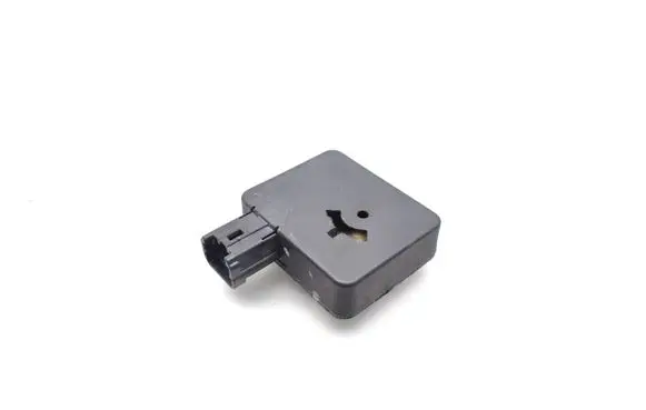 Nissan Leaf II (ZE1) Aerial antenna amplifier