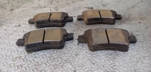 Citroen C4 I Picasso Brake pads (rear)