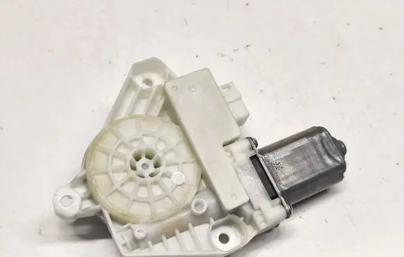 Mercedes-Benz GLC X253 C253 Front door window regulator motor A2139069501 0015844959