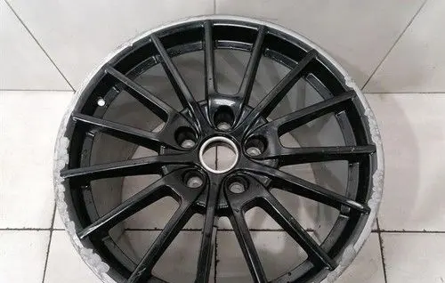 Porsche Panamera (970) R18 alloy rim 97036298006M7Z