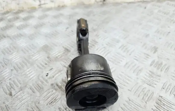 Piston with connecting rod