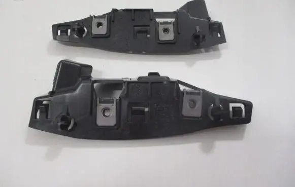 Citroen DS4 Fender mounting bracket 9688186280