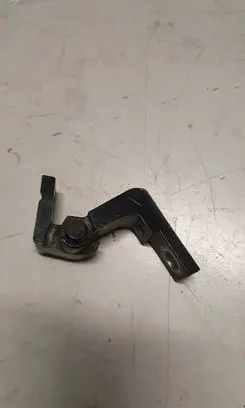 Volkswagen PASSAT B5.5 Front door upper hinge