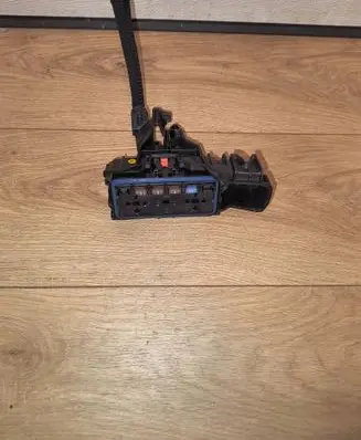 Opel Corsa F Fuse box set 9820725480 M105440000