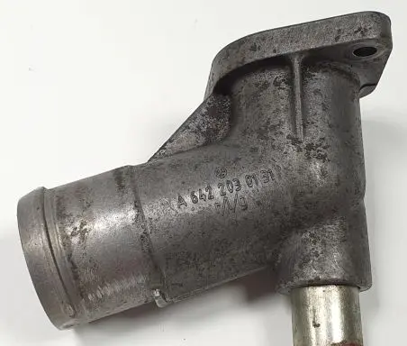 Jeep Grand Cherokee (WK) Engine coolant pipe/hose A6422030131