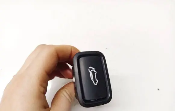 Hyundai Tucson IV NX4 Tailgate opening switch 81880S1100