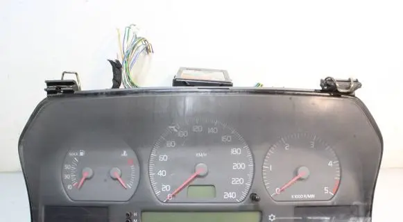 Volvo S70 V70 V70 XC Clock 