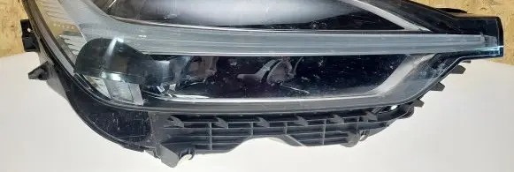 Volvo XC60 Headlight/headlamp 32133549 3971336