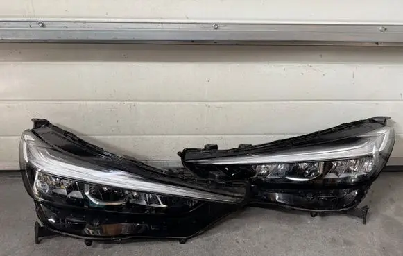 Honda HR-V Headlights/headlamps set W6500
