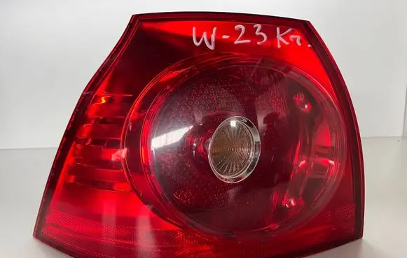 Volkswagen Golf V Rear/tail lights 1K6945095AC 89031704