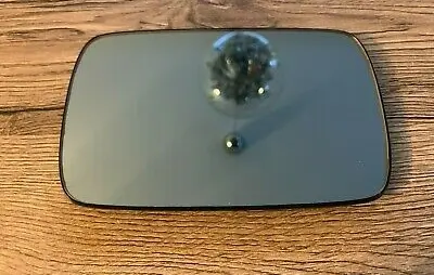 BMW 5 E34 Wing mirror glass 51168119161