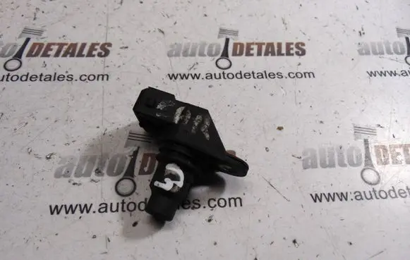 Mitsubishi Carisma Camshaft position sensor 8200038472