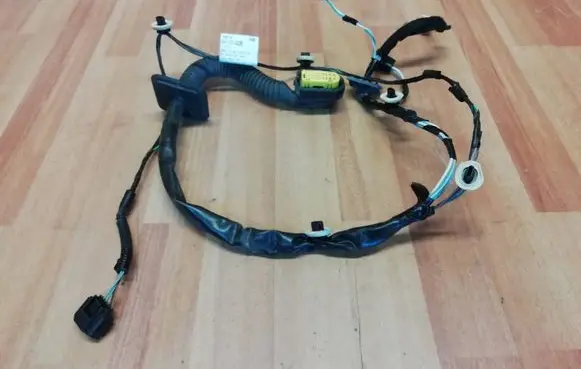Renault Zoe Rear door wiring loom 241261422R