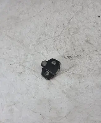 BMW 5 E34 Rear door lock loop/hook striker 8105511