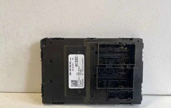 Audi A5 Comfort/convenience module 8W1907063BG 8W1907063G