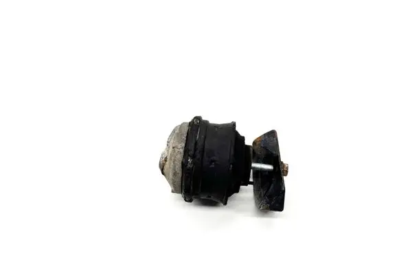 Mercedes-Benz C W203 Engine mount bracket A2712230063