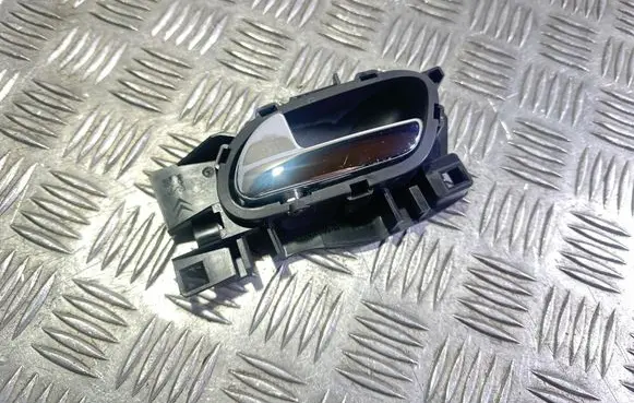 Peugeot 207 CC Front door interior handle 303966 96555518VD