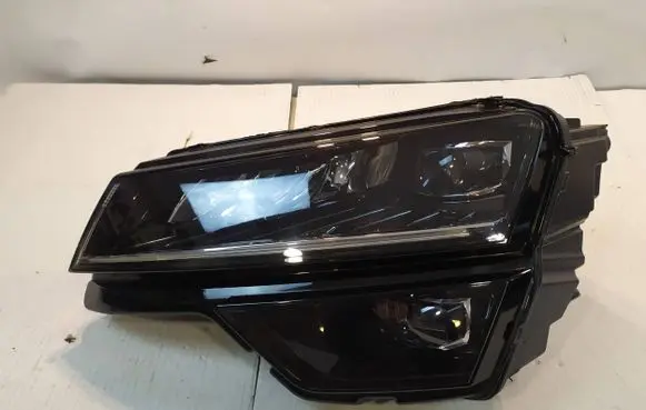 Skoda Karoq Headlight/headlamp 57B941015F 0020517509 20PL8935