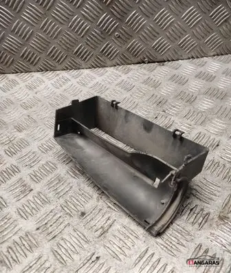 Volkswagen Caddy Air intake duct part