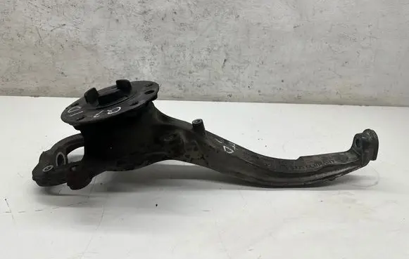 Audi Q7 4L Front wheel hub spindle knuckle 7P6407246