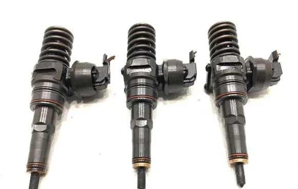 Volkswagen Polo IV 9N3 Fuel injectors set 