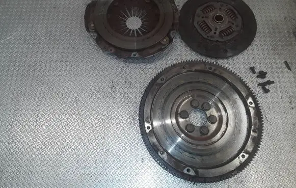 Volkswagen Polo IV 9N3 Clutch set kit 045141031A