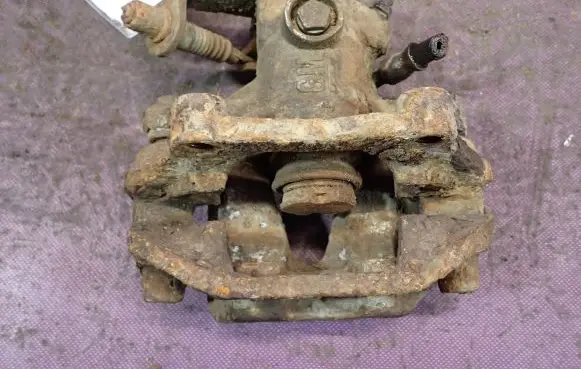 Opel Astra G Rear brake caliper