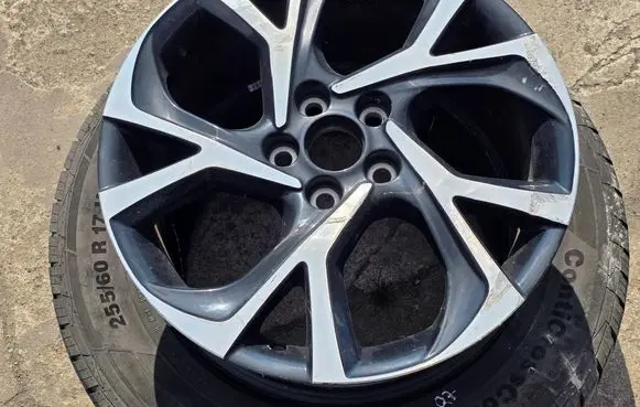 Toyota C-HR I R18 alloy rim