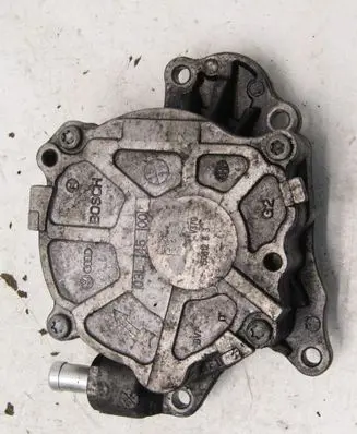 Audi Q3 8U Vacuum pump 03L145100