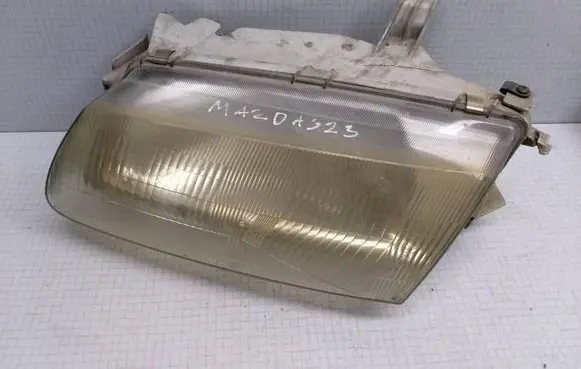Mazda 323 F Headlight/headlamp 11061700