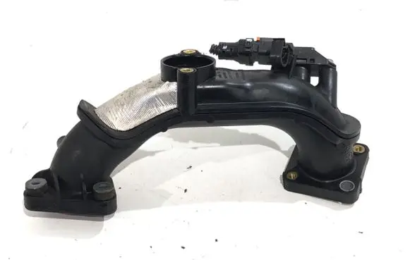 Air intake hose/pipe