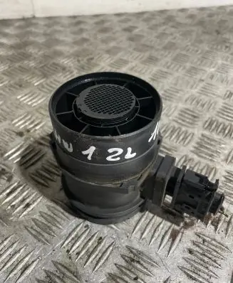 BMW 1 E81 E87 Mass air flow meter 8509724 70110426 0281006146