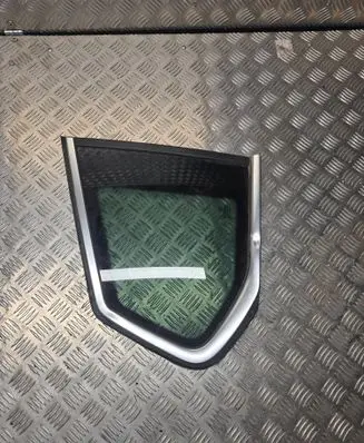 BMW X3 F25 Rear side window 