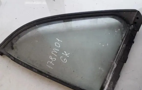 Mazda 626 Rear side window