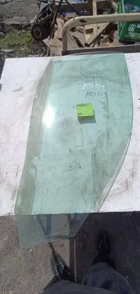 Volkswagen Golf IV Front door window glass four-door 1212123