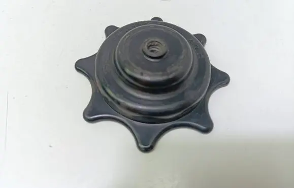 Volkswagen Golf III Spare wheel bolt 861803899B