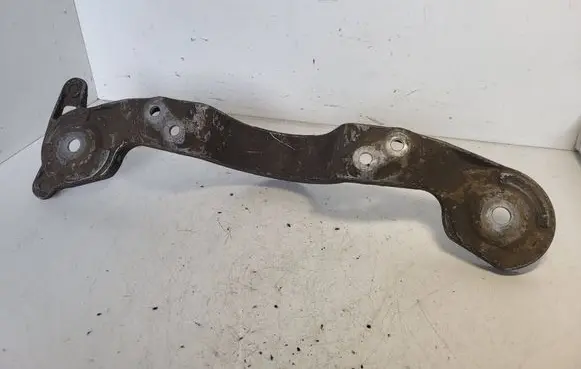 BMW 3 E46 Rear differential/diff mount bracket 1095990