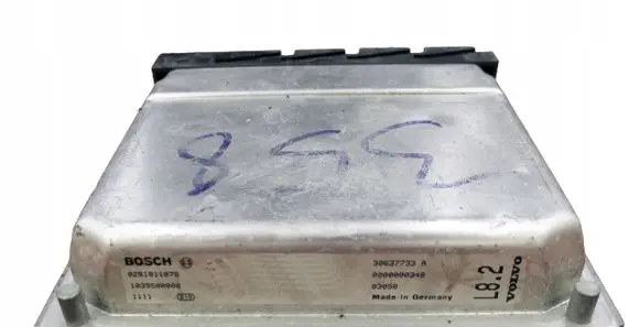 Volvo XC90 Engine control unit/module 30637733A