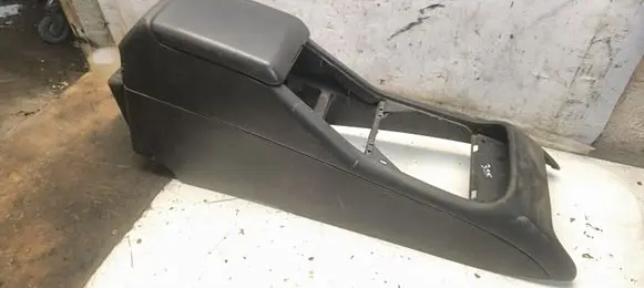 Mercedes-Benz ML W163 Armrest A1636800652