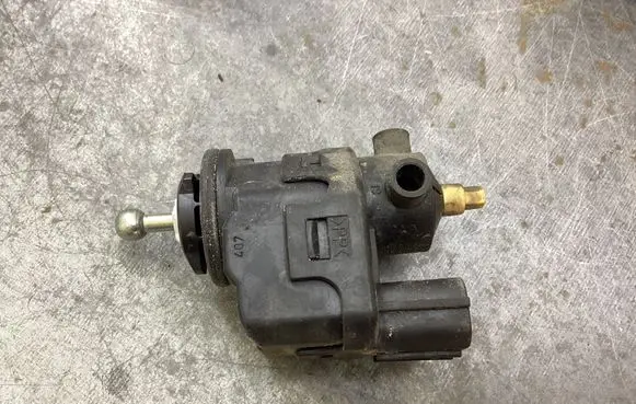 Honda CR-V Headlight level adjustment motor 007878